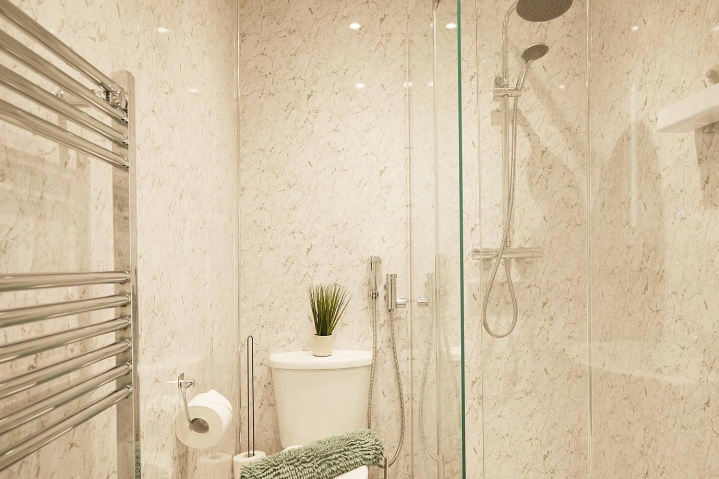 Sea View Serenity Breath Taking Sea View Sleeps 4 Scarborough Buitenkant foto